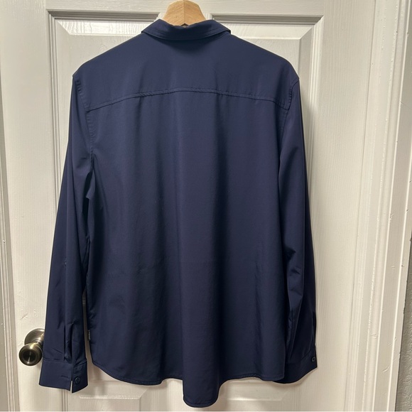 Eddie Bauer Women’s Button Down shirt, Navy, XL - Picture 4 of 11